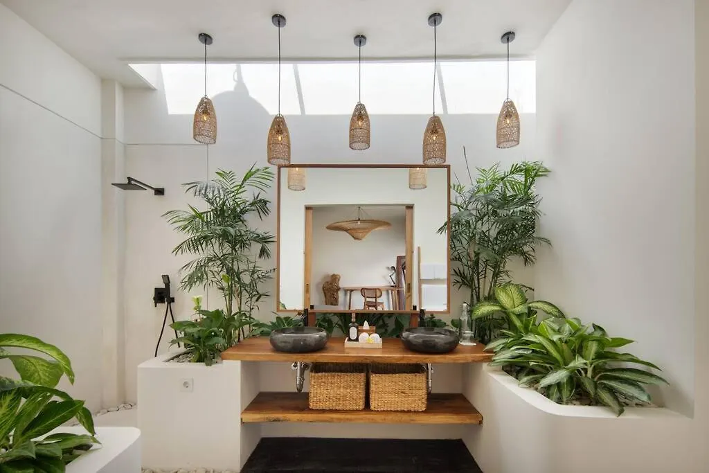 Villa Pawikan Gorgeous 4 Beds Villa In The Heart Of Seminyak