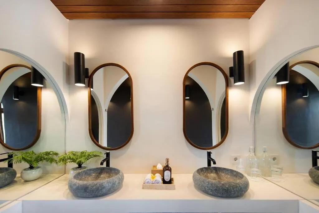 Villa Pawikan Gorgeous 4 Beds Villa In The Heart Of Seminyak 0*, Seminyak (Bali) Indonesia