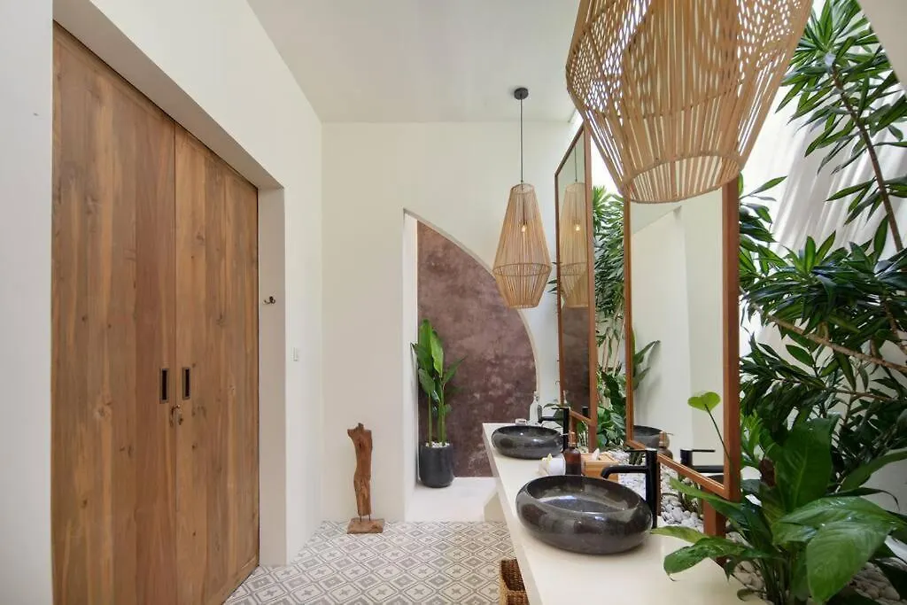 Villa Pawikan Gorgeous 4 Beds Villa In The Heart Of Seminyak