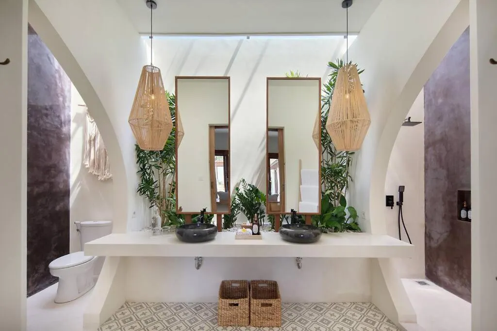 Villa Pawikan Gorgeous 4 Beds Villa In The Heart Of Seminyak 0*,
